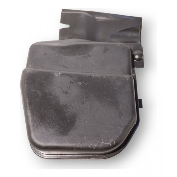 Acabamento Esquerdo Churrasqueira Bmw 320i 2010 2011 2012 