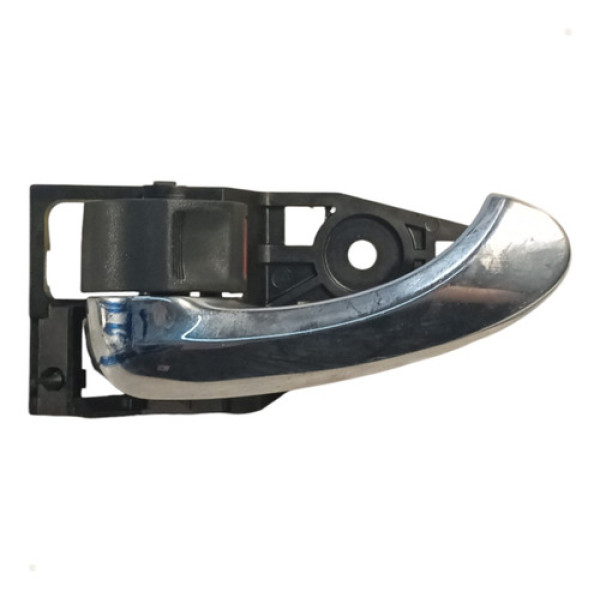 Maçaneta Interna Traseira Esquerda Toyota Rav4 2010 2012  Prata Traseira
