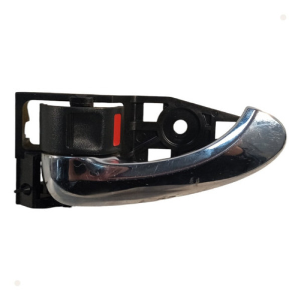 Maçaneta Interna Dianteira Esquerda Toyota Rav4 2010 2012  Prata Dianteira