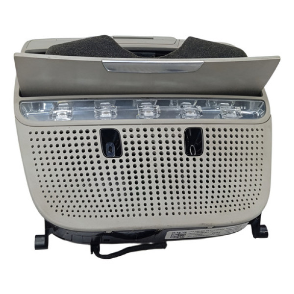 Luz Cortesia Mercedes C180 2015 Detalhe Trava Porta Oculos