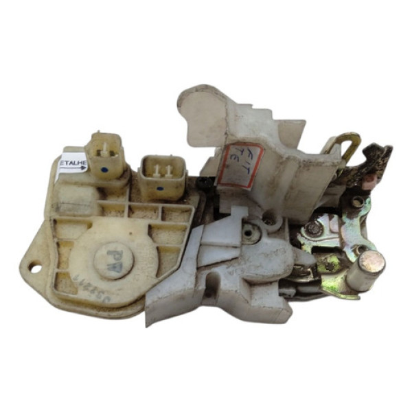 Fechadura Traseira Esq Honda Fit 2006 Detalhe 