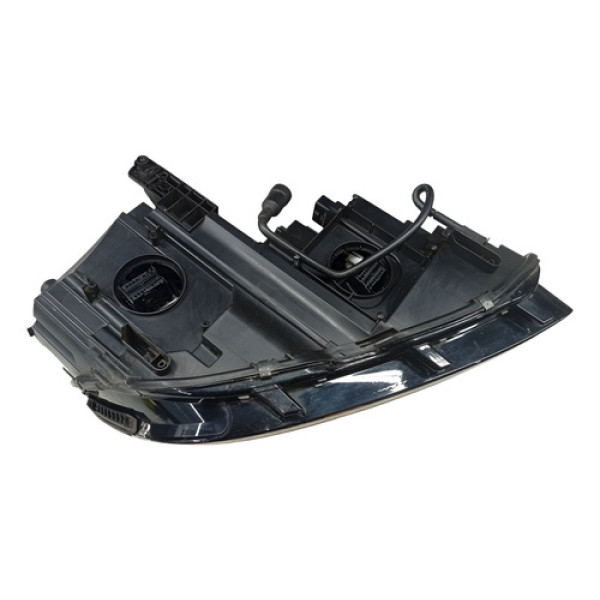 Farol Volkswagen Tiguan R-line 350 2020 Detalhe