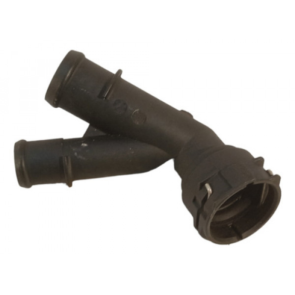 Conexão Flange Sup Radiador Passat 2.0 B8 2015 2016 2017