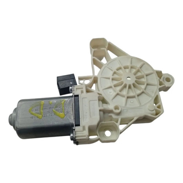 Motor Vidro Dianteiro Direito Volkswagen Jetta 2.0 Gli 2024