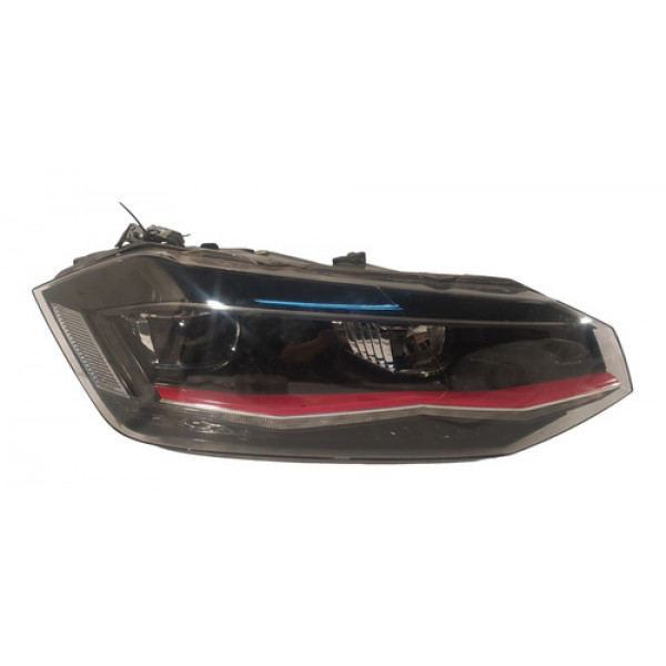 Farol Direito Volkswagen Virtus 2019 2020 2021 Detalhe 