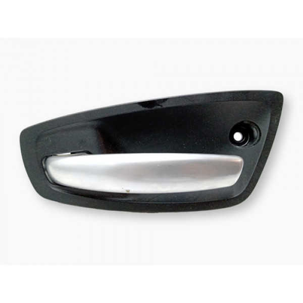 Maçaneta Interna Traseira Esquerda Bmw 120i 2006 2008 2010  Prateado Traseira