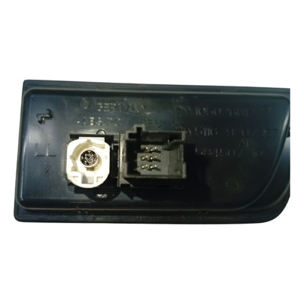 Moldura Tomada Usb Aux Bmw 320i 2.0 T 2012 2013 2014 2015