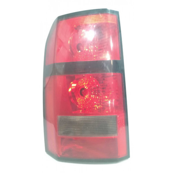 Lanterna Traseira Esquerda Land Rover Discovery 3 V8 Detalhe 1 1#