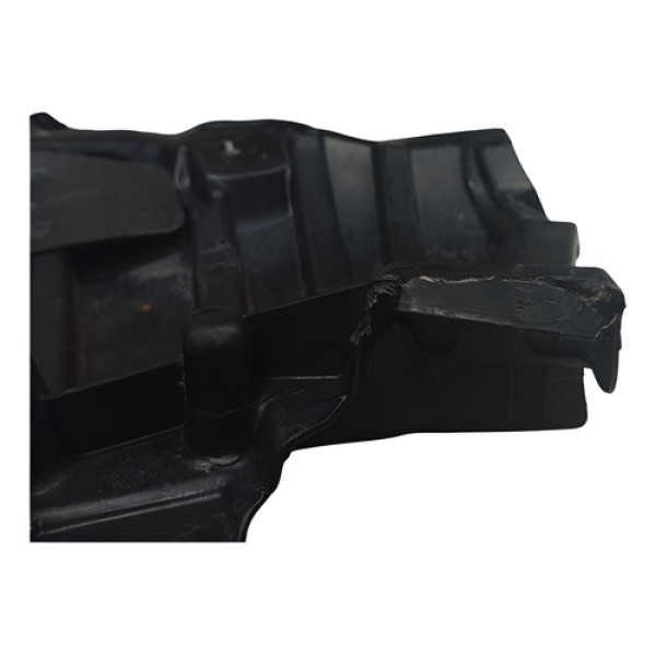 Acabamento Inf Parachoque Diant Mercedes C250 2015 Detalhe Preto