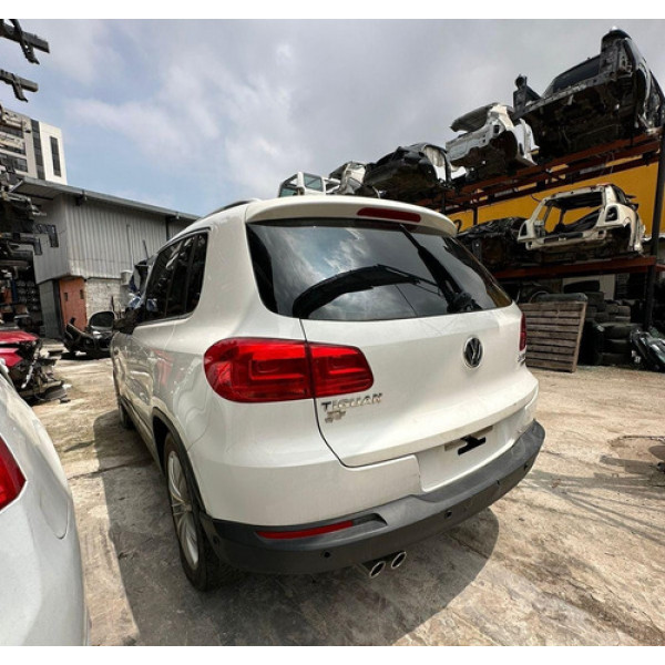 Sucata Peças Volkswagen Tiguan 2.0 200cv  (consulte Peças)