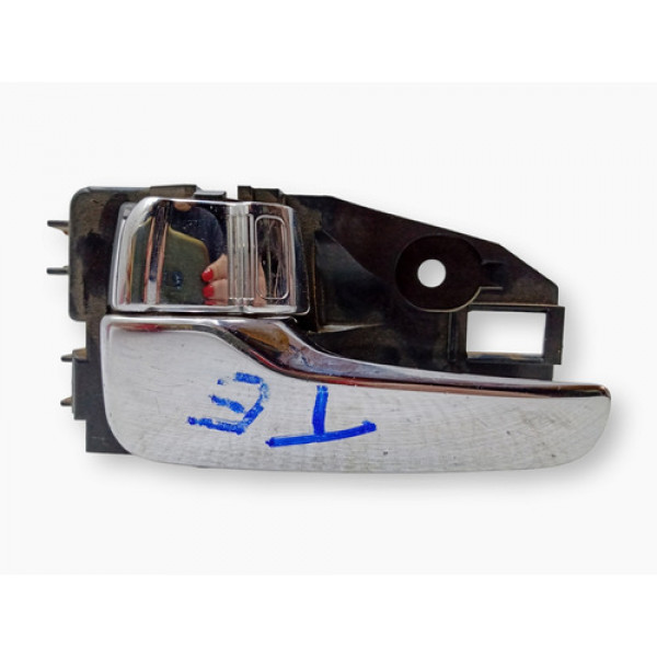 Maçaneta Int Traseiro Esquerdo Mitsubishi Airtrek 2009 2010  Cromado Traseira