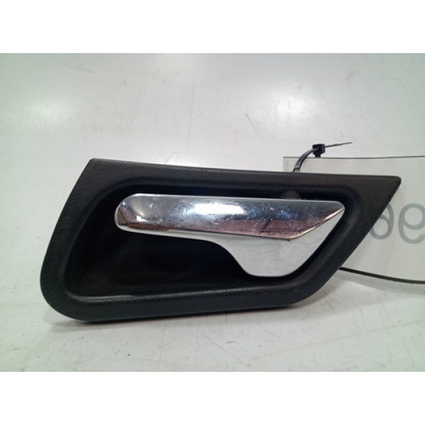 Maçaneta Interna Dia. Esquerda Mercedes C180 2005  Original Cromado Dianteira