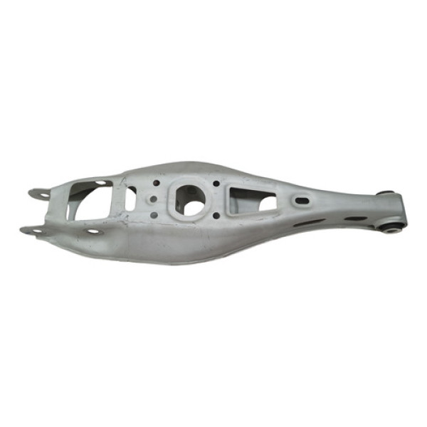 Bandeja Balanço Tras Dir Chevrolet Equinox Rs 1.5t 2021 2022