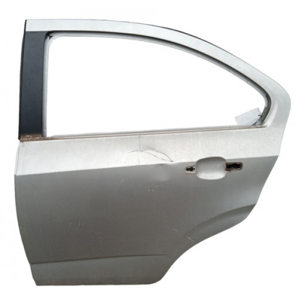 Porta Traseira Esquerda Chevrolet Sonic Sedan 2012 2013  Traseira Esquerdo Prata