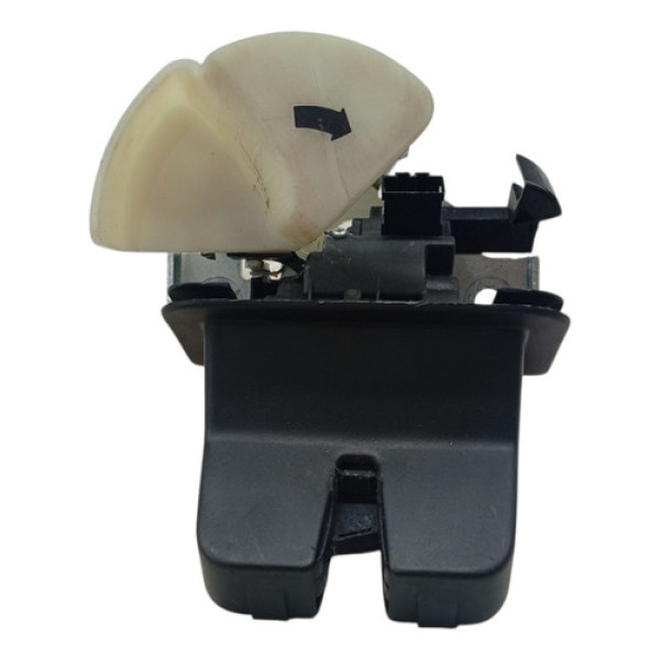Fechadura Tampa Tras Volkswagen Jetta 2.0 T Hl Ad 211cv 2015
