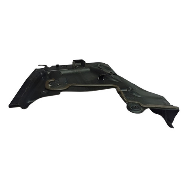 Protetor Esquerdo Motor Mercedes C180 2014 2015 Detalhe
