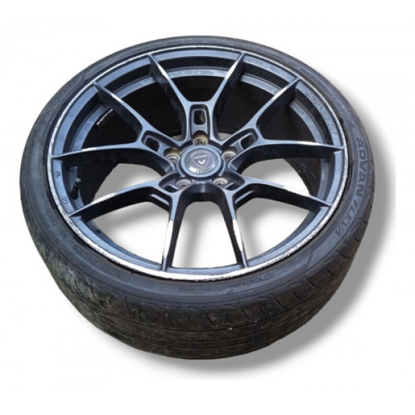Roda Pneu Meia Vida Vittoria Wheels Vw Jetta 2018 Detalhe  Ok
