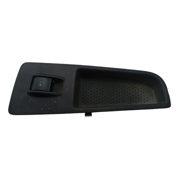 Moldura Com Botão Elétrico Dianteiro Linea Punto