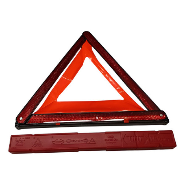 Triângulo Sinalização Audi Q3 Attraction 2.0 2015