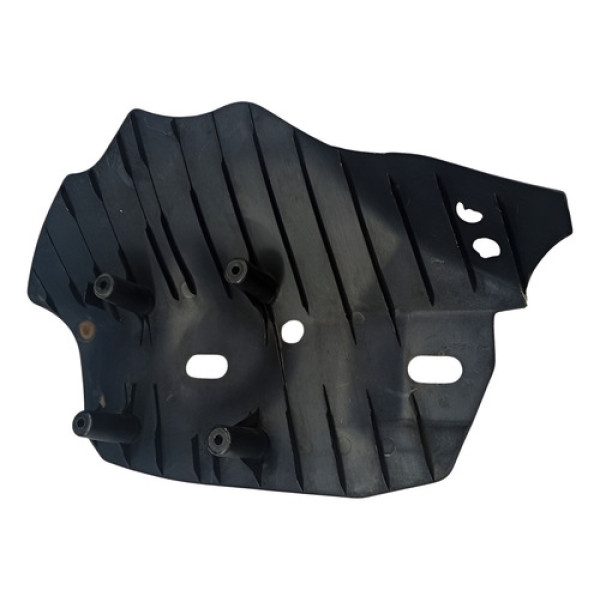 Acabamento Protetor Tras Bmw 320i 2.0 T 2012 2013