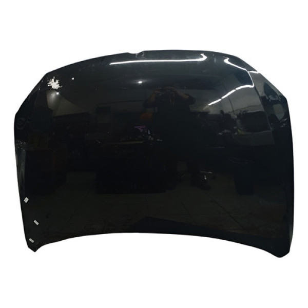 Capô Volkswagen Jetta 2012 Detalhe