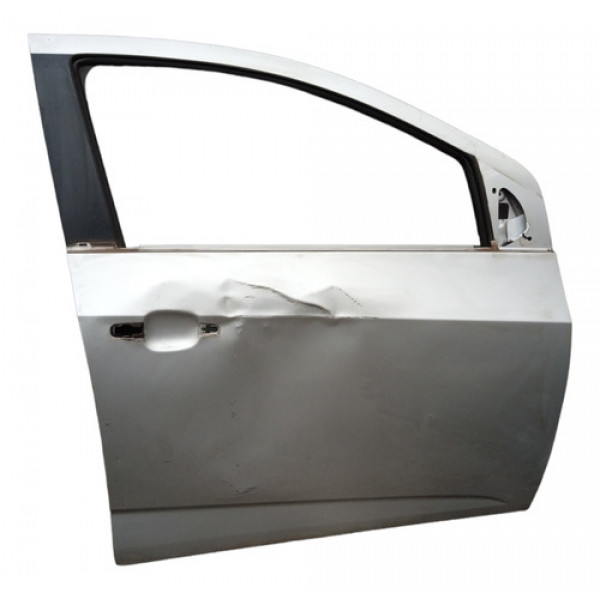 Porta Dianteira Direita Chevrolet Sonic Sedan 2012 2013  Dianteira Direito Prata